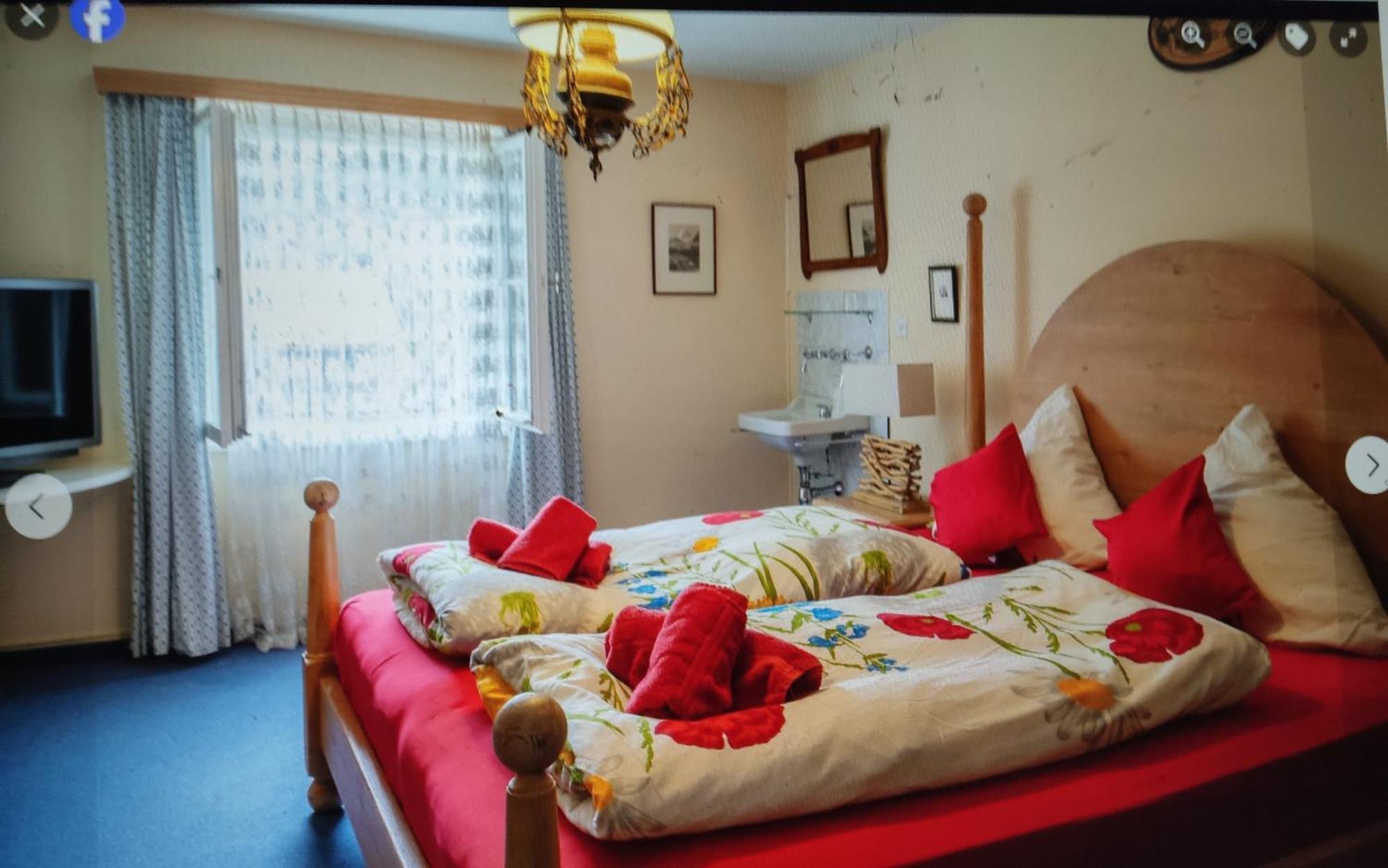 Ustria Crusch Alva Bed & Breakfast Tavanasa ภายนอก รูปภาพ