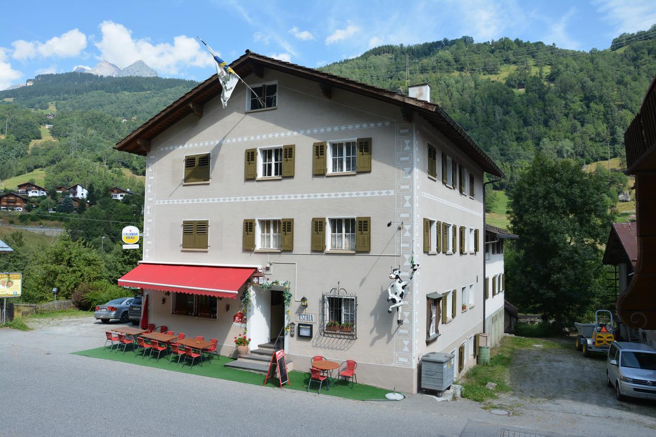 Ustria Crusch Alva Bed & Breakfast Tavanasa ภายนอก รูปภาพ